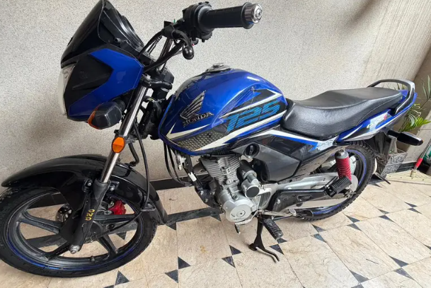 Honda CB 125F | Model 2022 | Brand new Condition | 0333-5190478