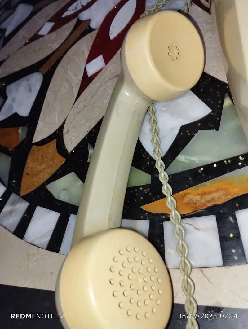 Antique telephone set for sale