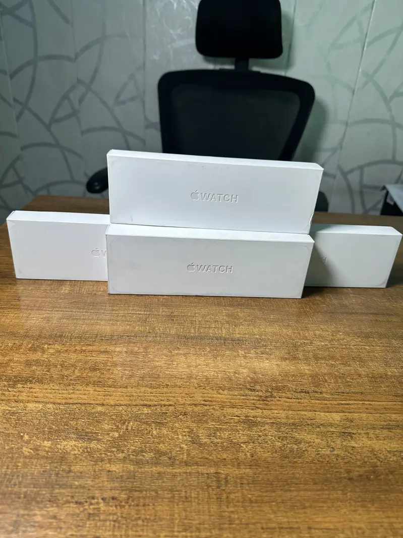 Series 11 46 mm / 42 mm Space Grey Jet Black Sealed Box packed apple