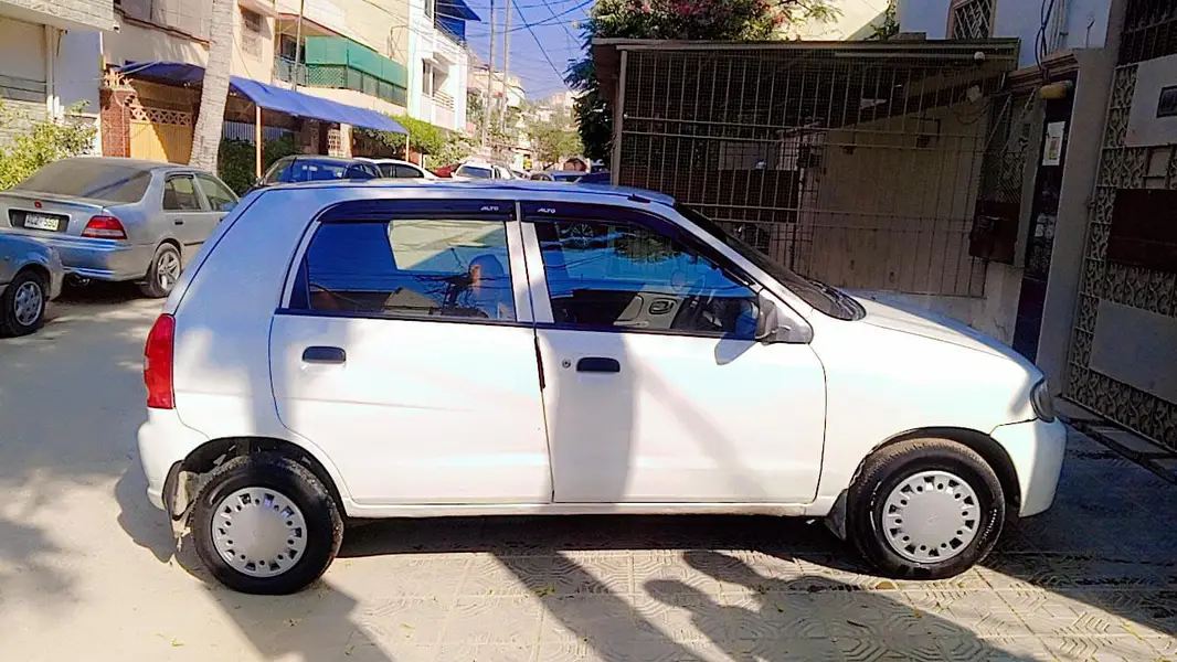 Suzuki Alto VXR 2011