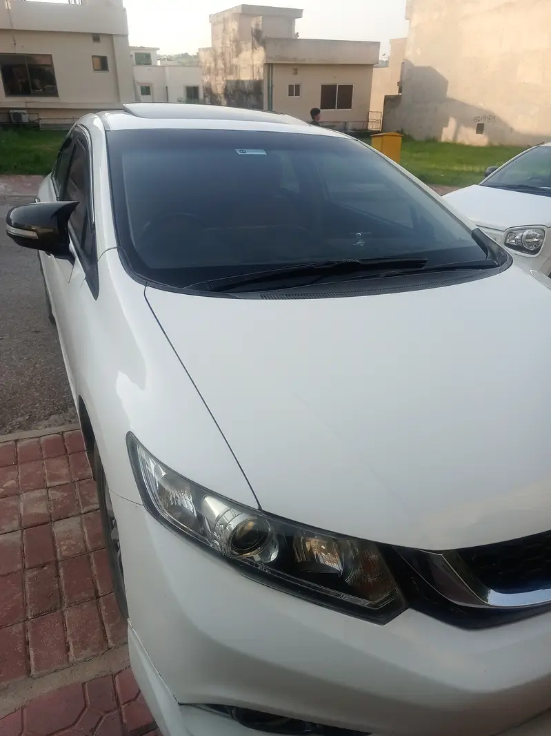 Honda Civic VTi Oriel Prosmatec 2015 UG