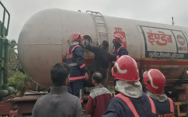 Tragedy Averted As Cooking Gas Tanker Develops Leak In Kasaragod