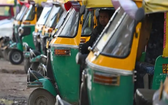 Autorickshaw Woes During Bengaluru Rains High Fares And Availability Issues