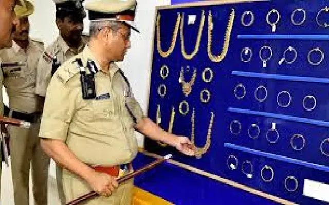 Bantwal Police Arrest Accused In 12 Year Old Jewellery Shop Theft Case