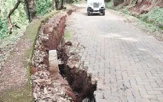 Challenges Of Deteriorating Road Conditions In Mundkur Village