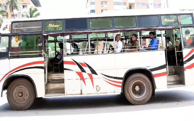 Dk District Mandates Doors For Buses To Enhance Passenger Safety