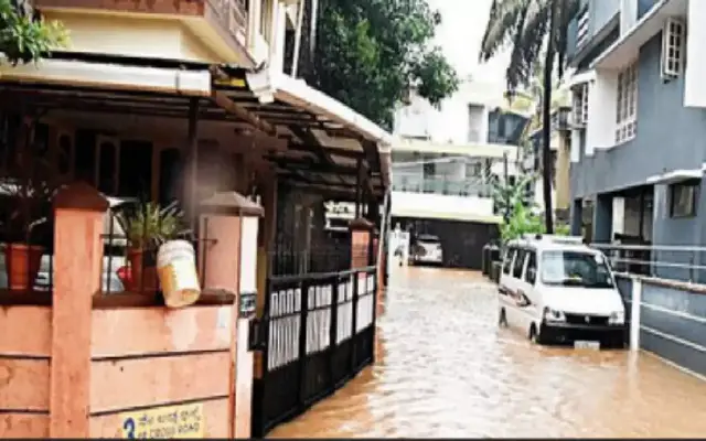 Monsoon Woes Potholes And Flooding Plague Mangaluru's Bejai New Road