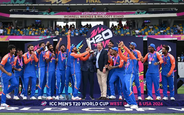 Team India Lifting The T20 World Cup Trophy