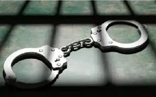Four Arrested For Illegal Sandalwood Transport Near Kollegal