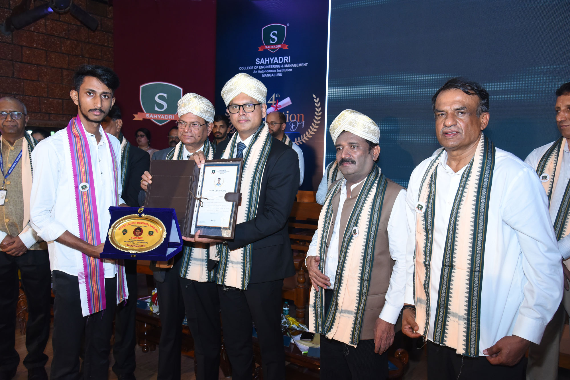 Sahyadri Graduation Day2024 04