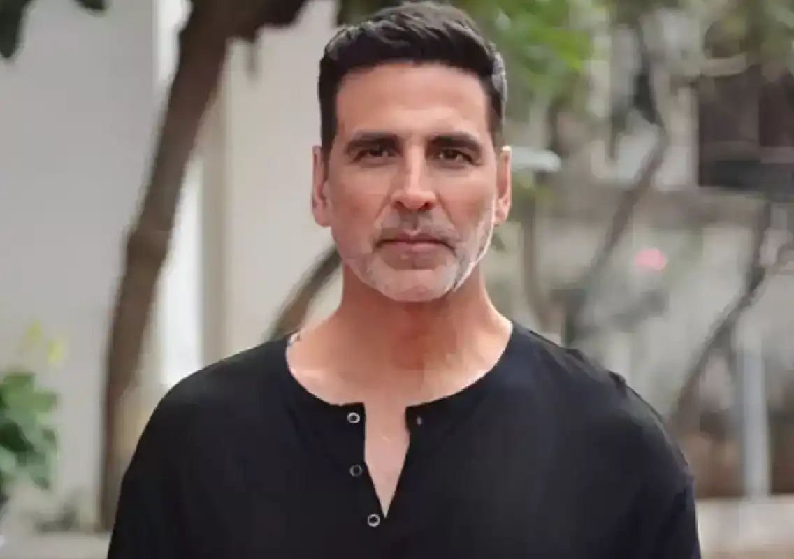 Akshay Kumar Highlights Police Uniform Issue; CM Devendra Fadnavis ...
