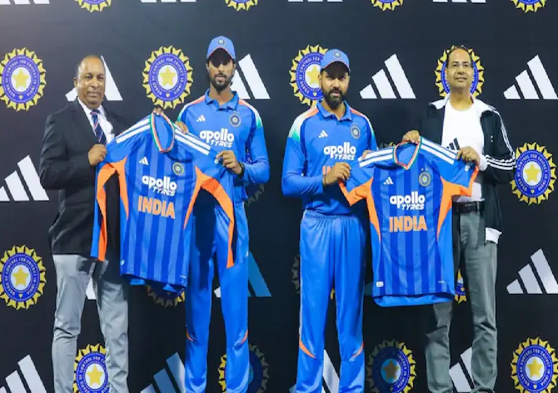 rohit-sharma-unveils-india-s-new-t20i-jersey-during-raipur-odi-watch