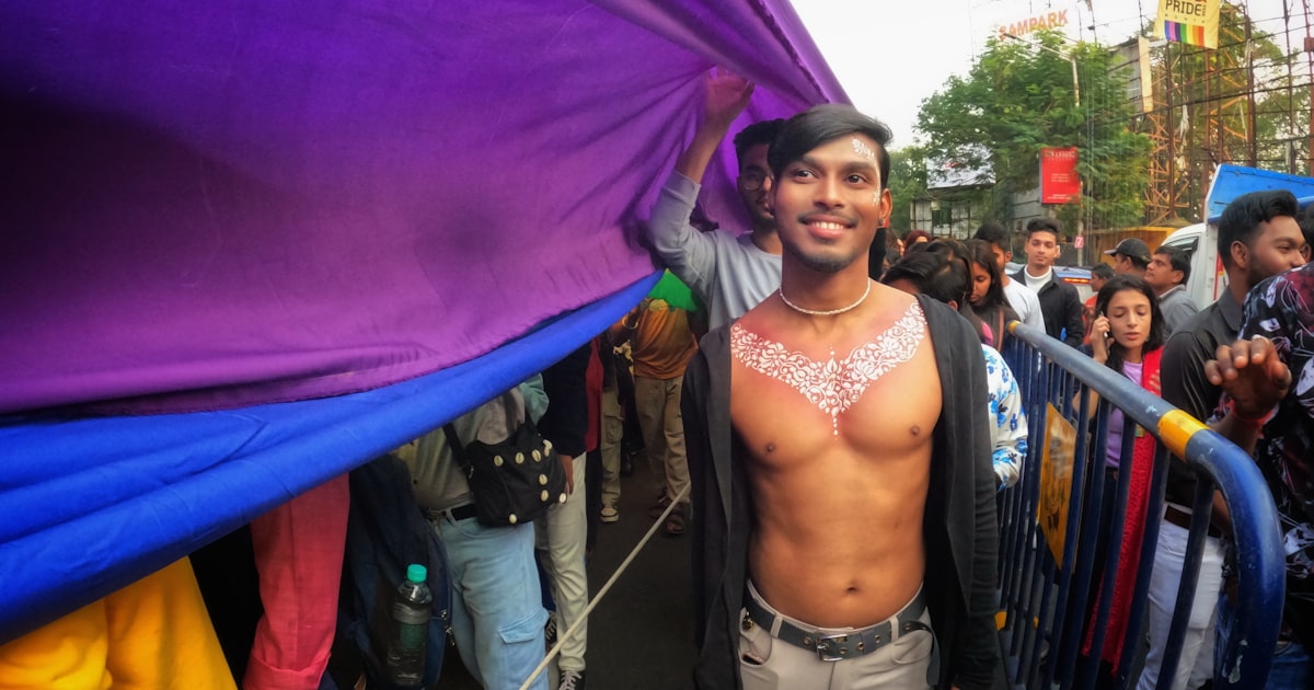 How to date as a gay man in India